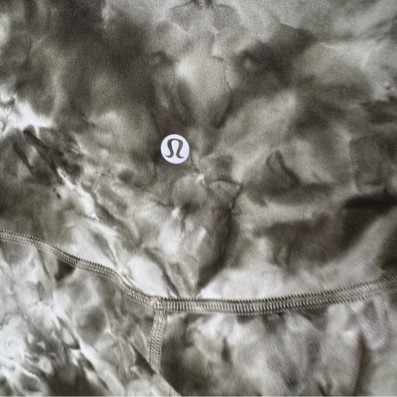 Lululemon Leggings Women’s 6 Align Diamond Dye Athletic Cropped High Rise - Picture 5 of 7